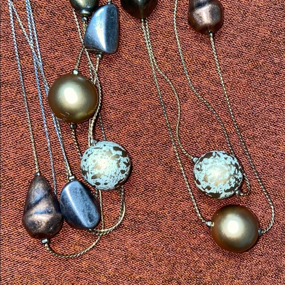 Faux stone and bead necklace.
